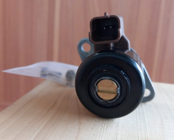 7701206905 Pompa Müşürü Fluence Clio 2 Kangoo 2 Megane 2 1.5 K9K Mazot Pompa Müşürü Kahverengi Soket